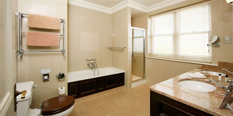 Superior Bathroom_1