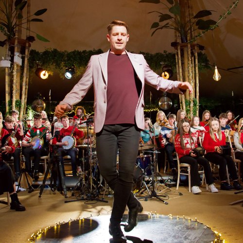 TG4 celebrates 20 Seasons of Geantraí Christmas Special from Mount Falcon